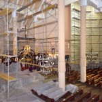 Malowanie prezbiterium i budowa ołtarza ołtarz z relikwiami św. Faustyny Kowalskiej i bł. ks. Michała Sopoćki.
